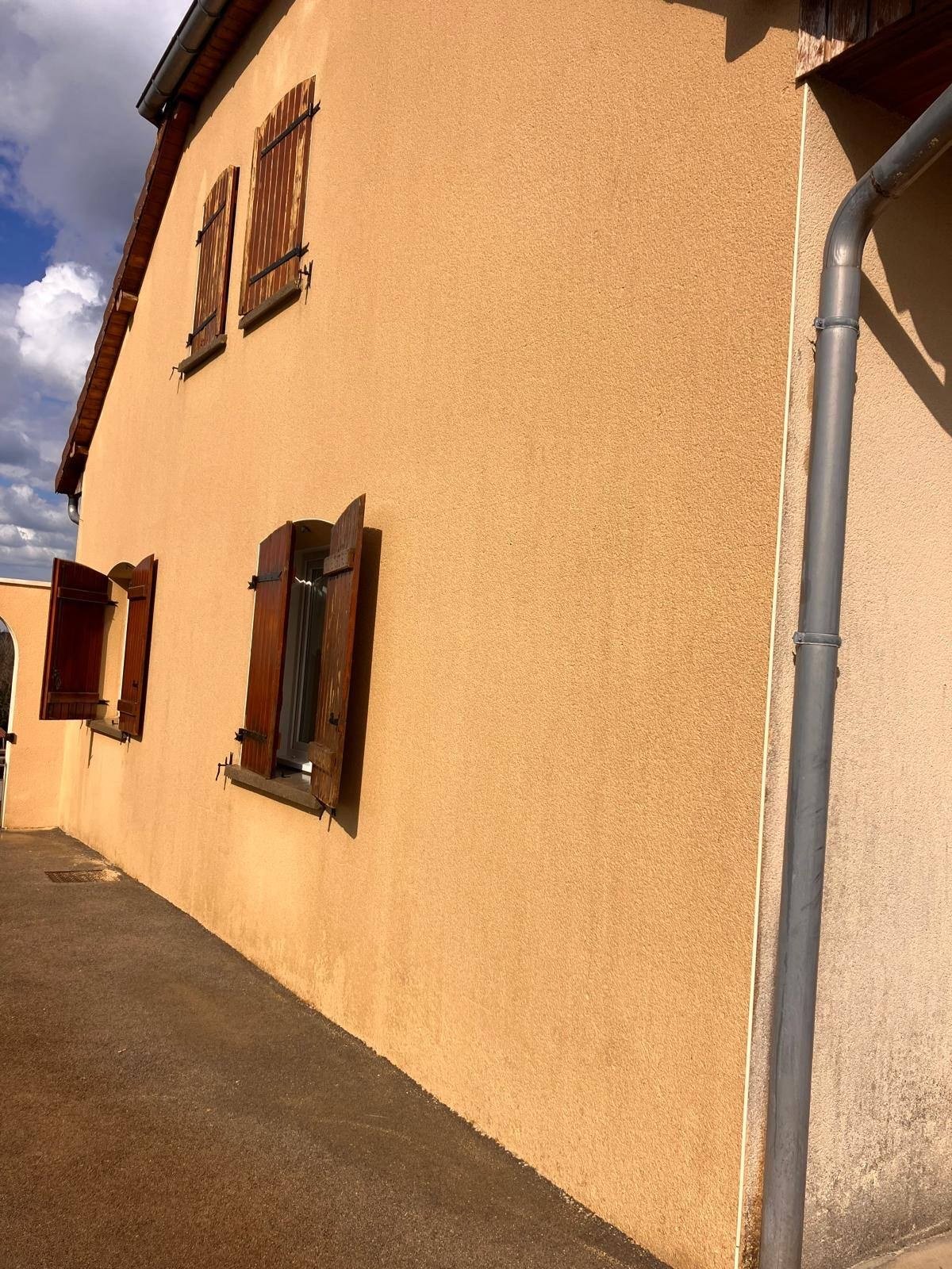 Façade nettoyée par ETS Guillaume